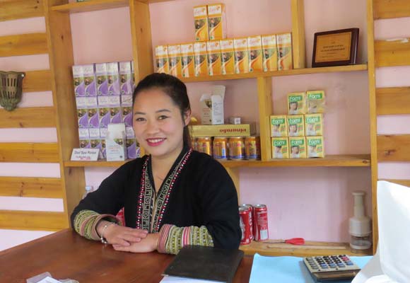 The Sapa Napro company processes and trades locally sourced medicinal and aromatic plants to generate income for cooperatives