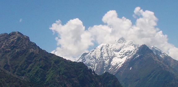 Landscape of Jatamansi distribution sites in Nepal. Photo: ANSAB