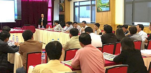 Vietnamese governmental and Customs representatives learn how to identify commercial timber species © TRAFFIC