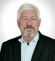 Mark Halle (Chủ tịch)