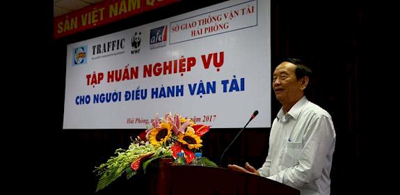 VATA Master Trainer, Nguyen Khanh Toan addresses delegates © TRAFFIC