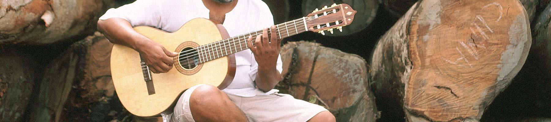 Guitar made from certified timber in Brazil © Edward Parker / WWF 